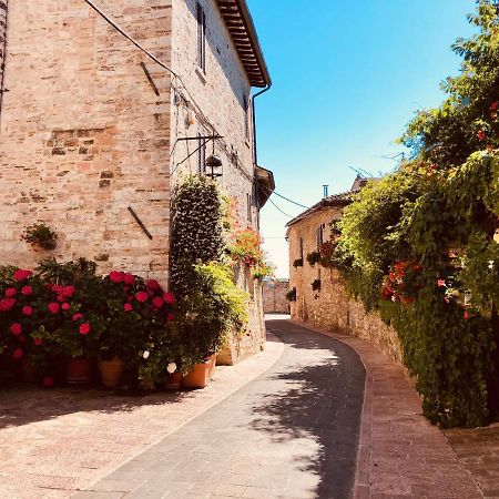 Ferienwohnung Residenza Vicolo Bovi Assisi Exterior foto